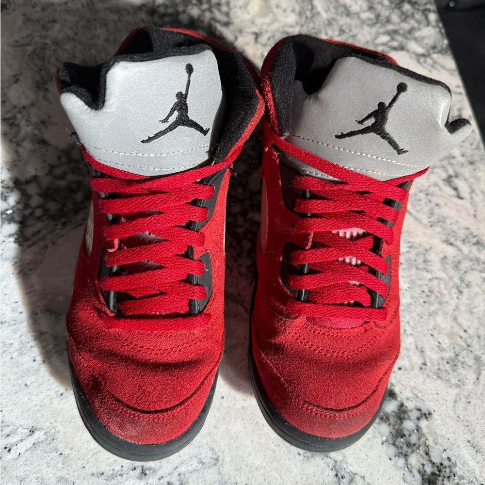Jordan 5 Raging Bull